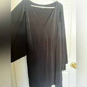 New Forever 21 Black sleeveless over shawl dress